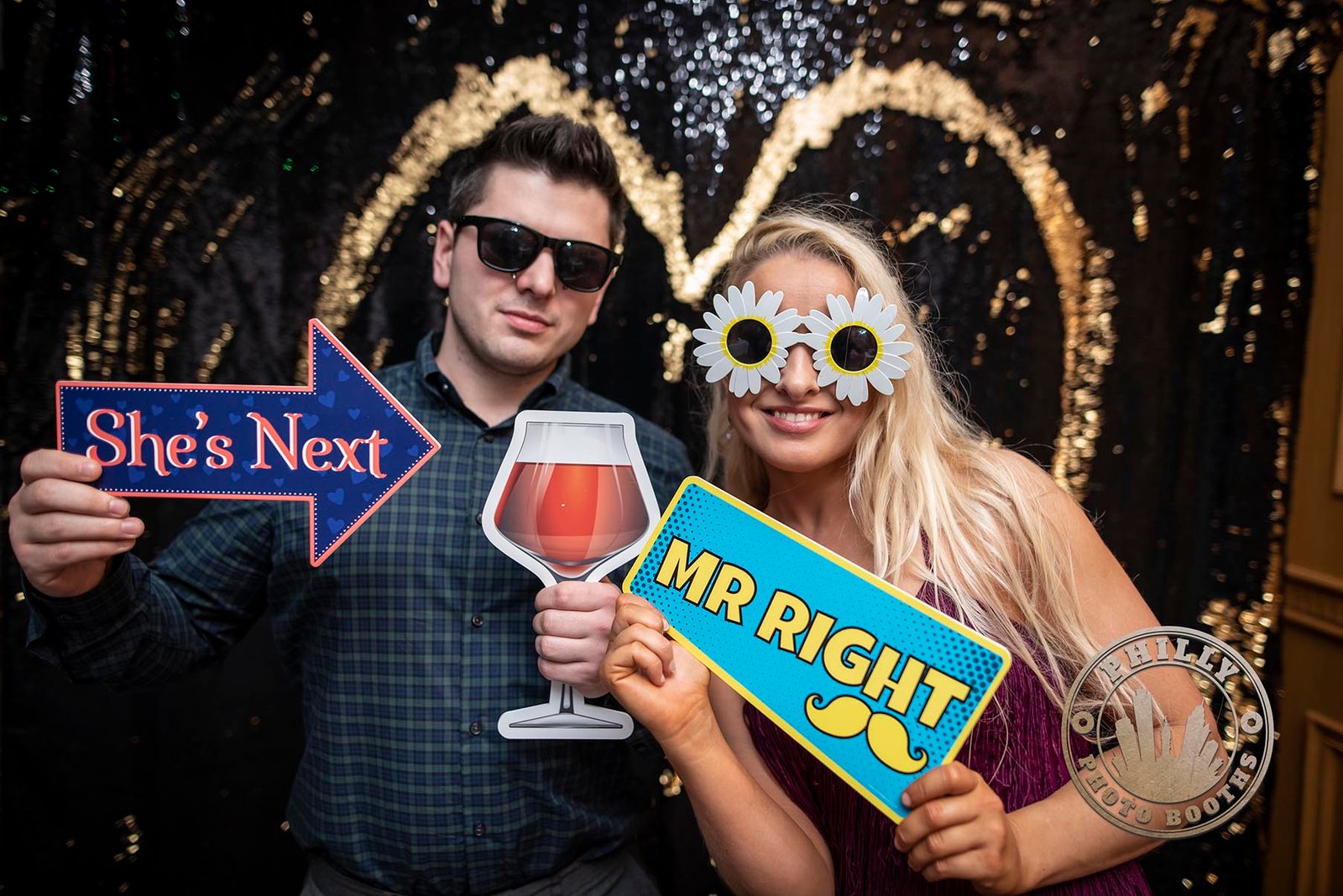 Watch the Magic Mirror Photo Booth Philadelphia in action